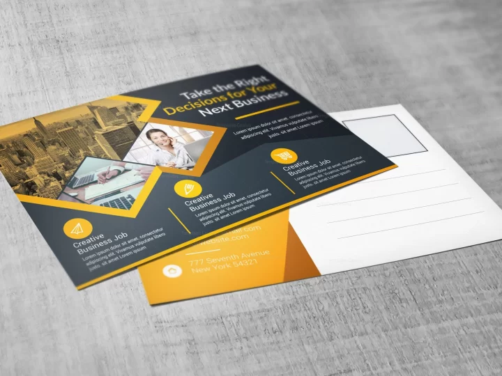 What are the benefits of using brochures for marketing?