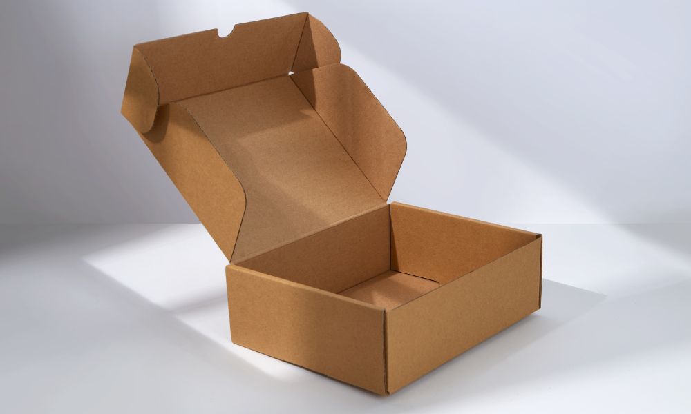 White Boxes for Shipping: Versatile Packaging Solutions