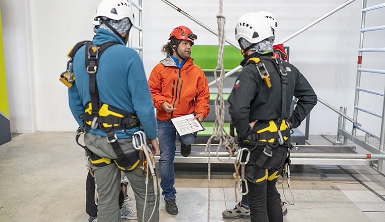 Building a Safer Site: How Consistent Asbestos Toolbox Talks Boost Compliance and Culture