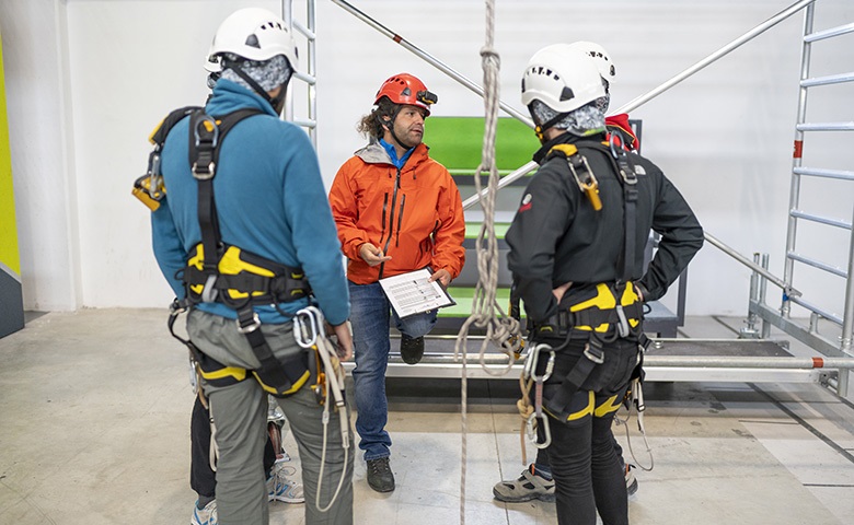 Building a Safer Site: How Consistent Asbestos Toolbox Talks Boost Compliance and Culture